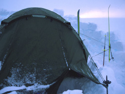 Carpa usada en la expedicion, grande para tres pesonas